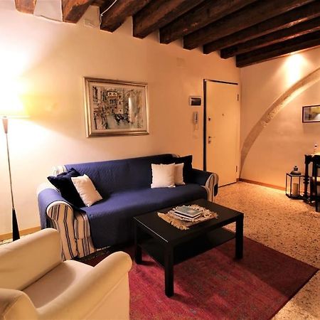 San Marco Charming Apartment With Canal View Венеция Экстерьер фото